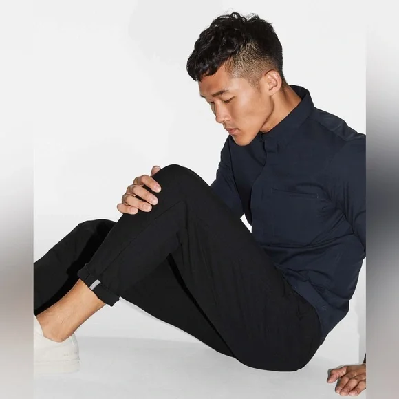 Lululemon Commission Pant Slim *Warpstreme 34"
Black - Picture 3 of 10